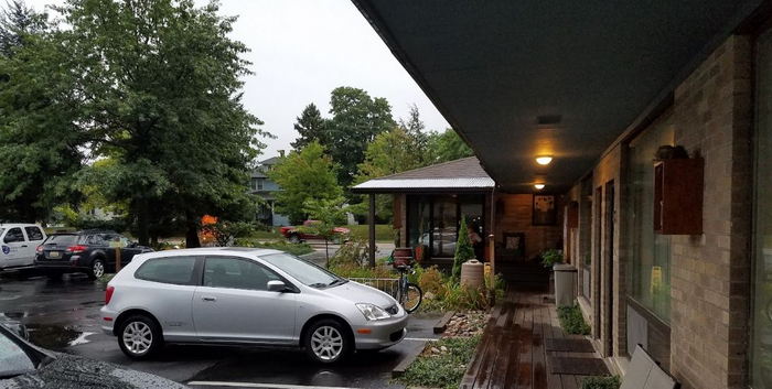 Summers Inn (Four Seasons Motel) - Web Listing (newer photo)